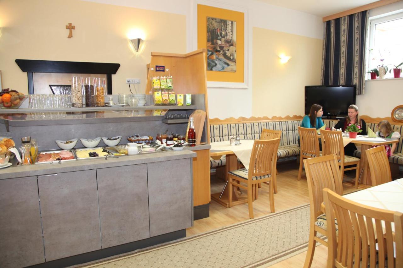 Hotel & Fruehstueckspension Raabtal Feldbach  Dış mekan fotoğraf