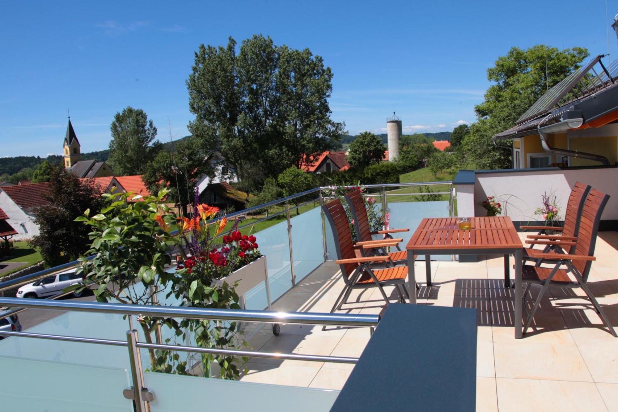 Hotel & Fruehstueckspension Raabtal Feldbach  Dış mekan fotoğraf